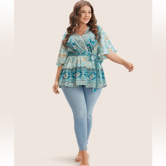 BloomChic Plus Size 2XL Floral Print Ruffles Belted Blouse us18-20 - Picture 4 of 6